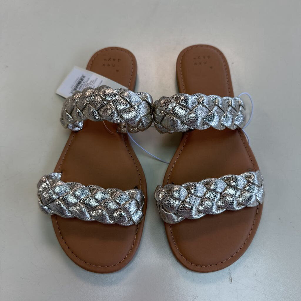 Brown/ Gold Braided Strap Sandals 7.5 Wide