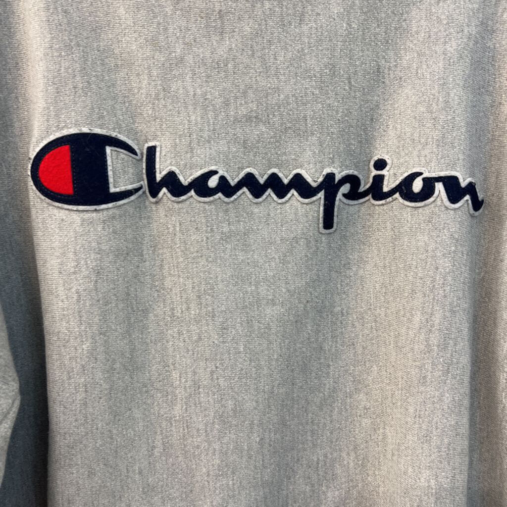 Champion Grey Logo Long Sleeve Crewneck Pullover Medium