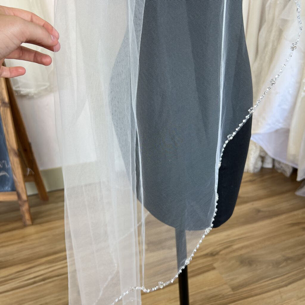 Marionat 42" Beaded Sequin Edge Veil
