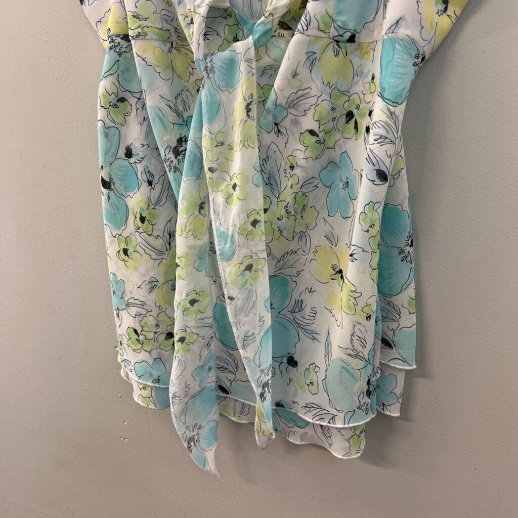 B Moss White/ BLue Flower Print Tie Front Tank Top Large