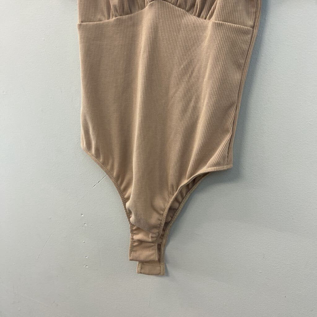 Altar'd State Light Brown Short Puff Sleeve Bodysuit Small