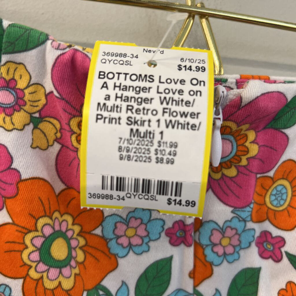 Love on a Hanger White/ Multi Retro Flower Print Skirt 1