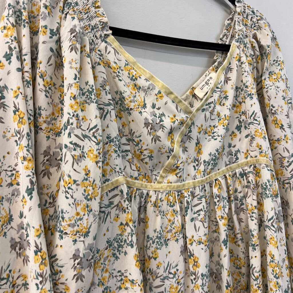 Cream/Yellow Floral Longsleeve Top Large