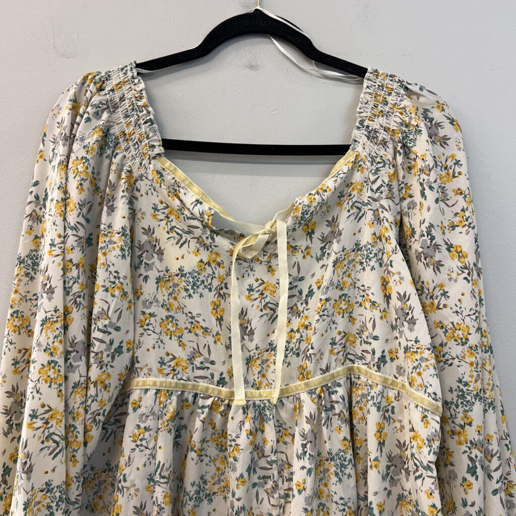 Cream/Yellow Floral Longsleeve Top Large