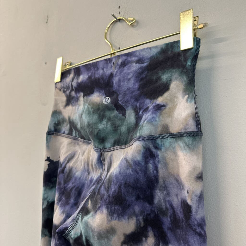 Lululemon Blue/ Multi Print Cropped Leggings 4