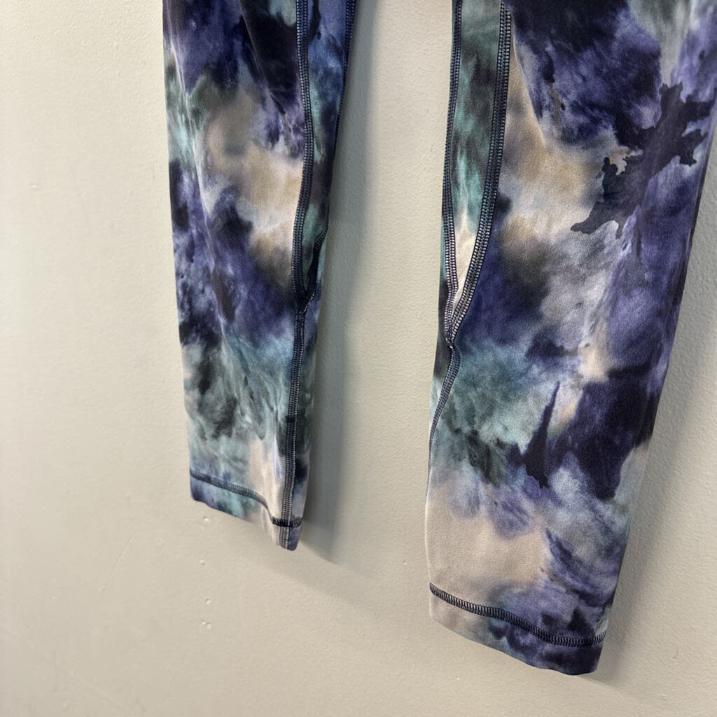 Lululemon Blue/ Multi Print Cropped Leggings 4