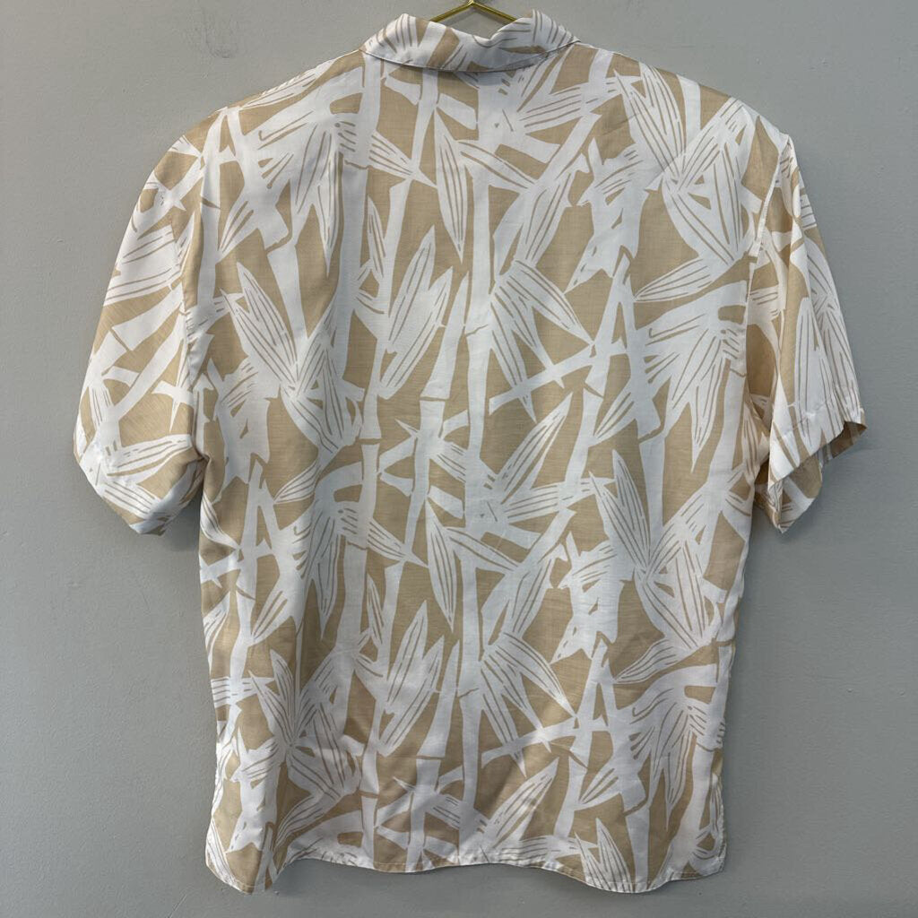 Vintage Jones New York Beige/ White Print Short Sleeve Button Down Top 10