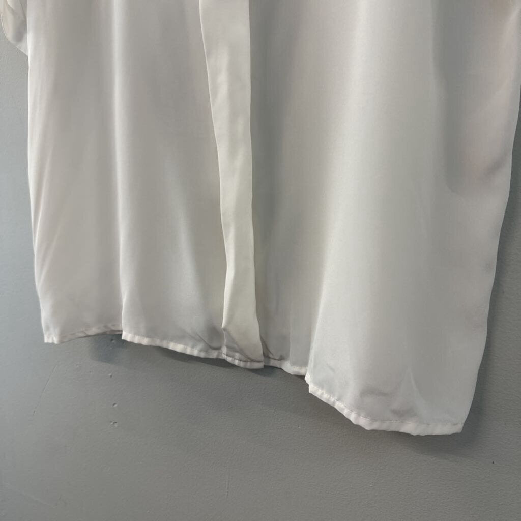 Vintage Pierre Cardin White Short Sleeve Button Front Top 10