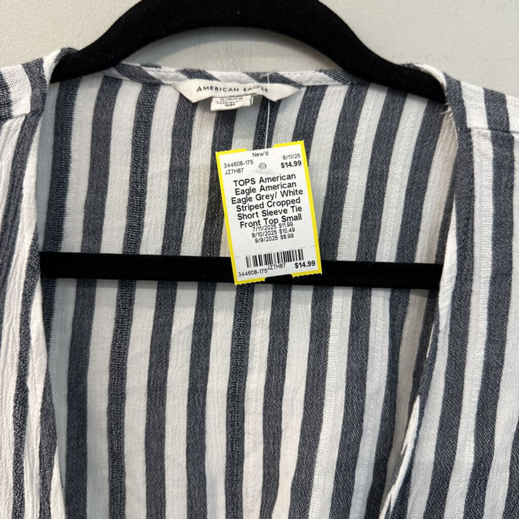 American Eagle Grey/ White Striped Cropped Short Sleeve Tie Front Top Small