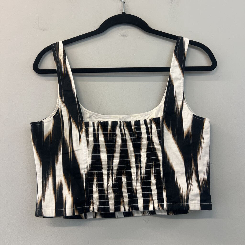 Banana Republic Black/ White Print Cropped Tank Top 4