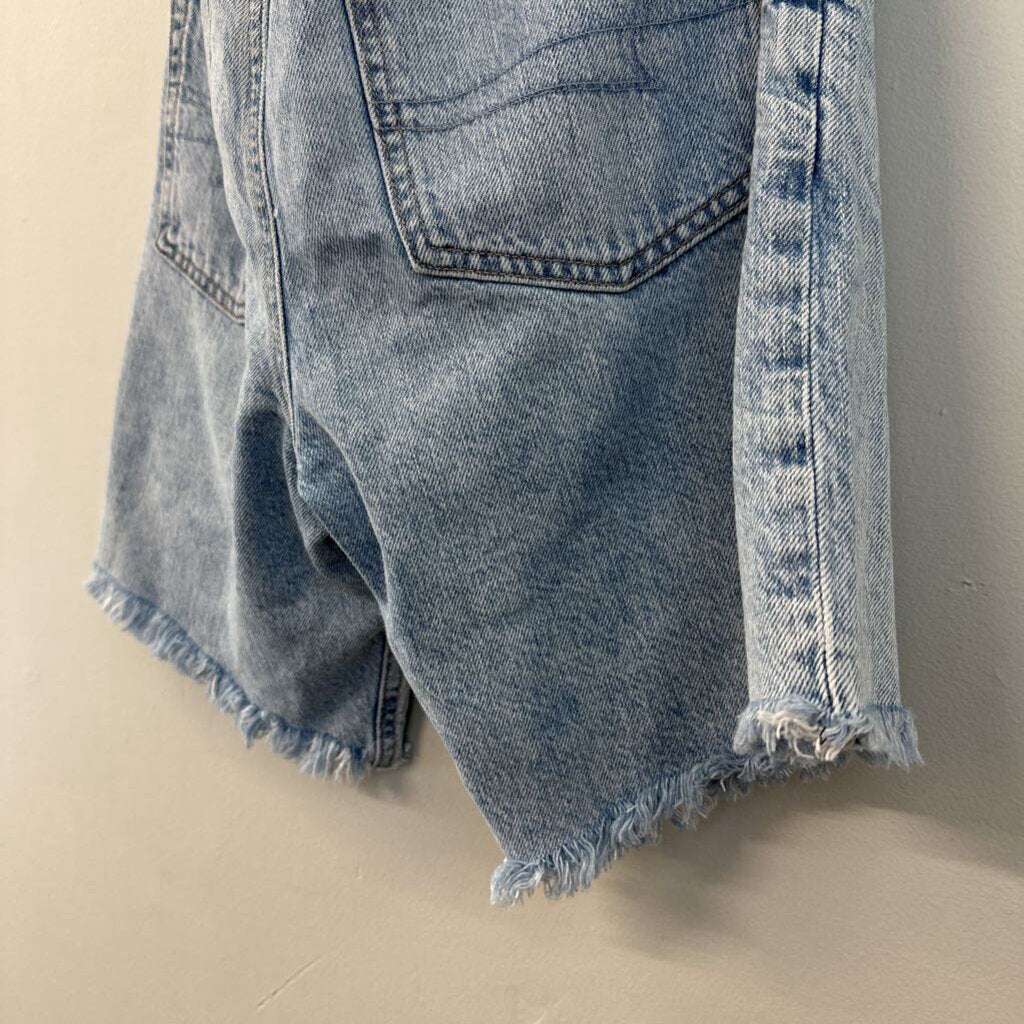 American Eagle Light Wash Skater Denim Shorts 2
