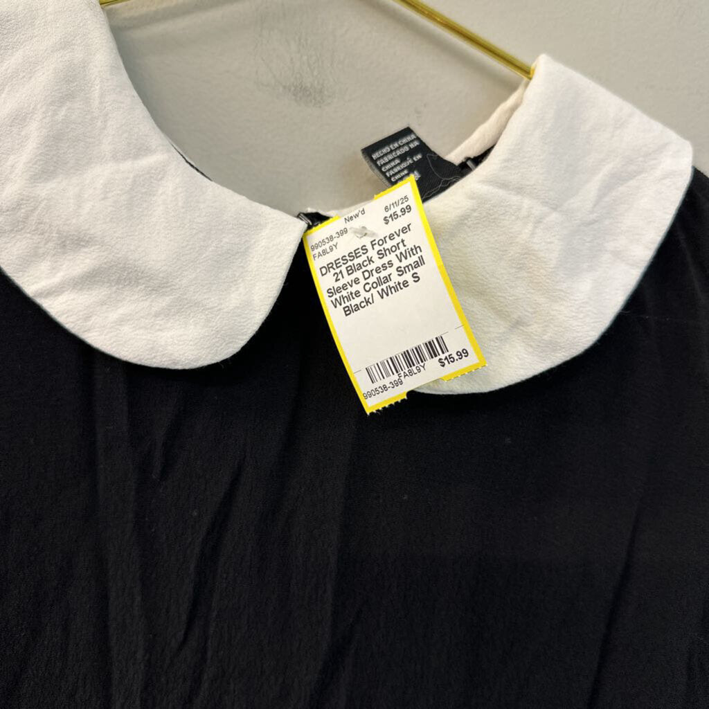Black Short Sleeve Dress With White Collar Small