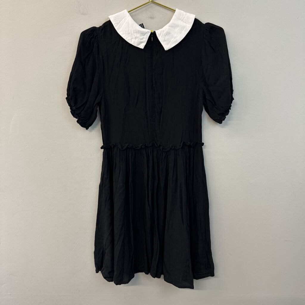 Black Short Sleeve Dress With White Collar Small