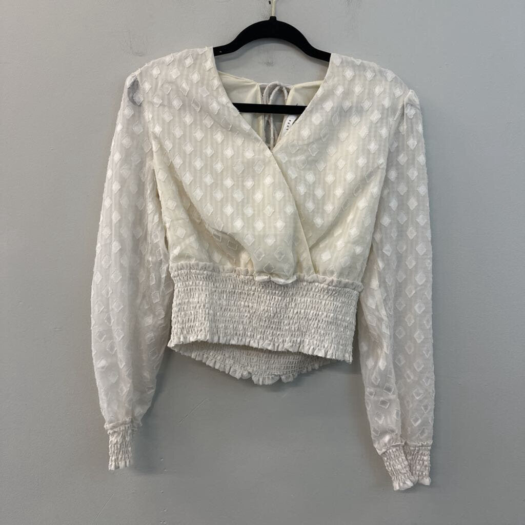 Lush Cream Diamond Print Cropped Long Sleeve Top Medium
