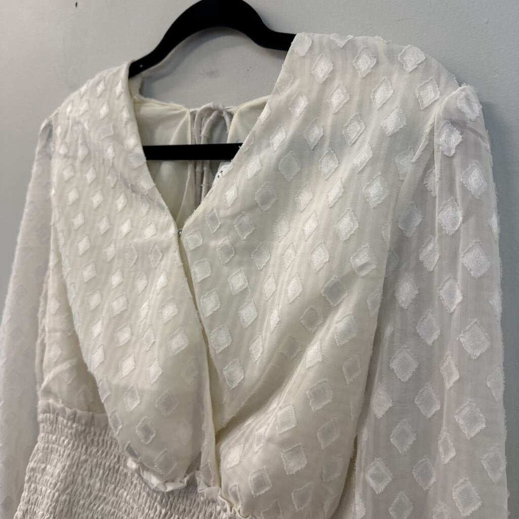 Lush Cream Diamond Print Cropped Long Sleeve Top Medium