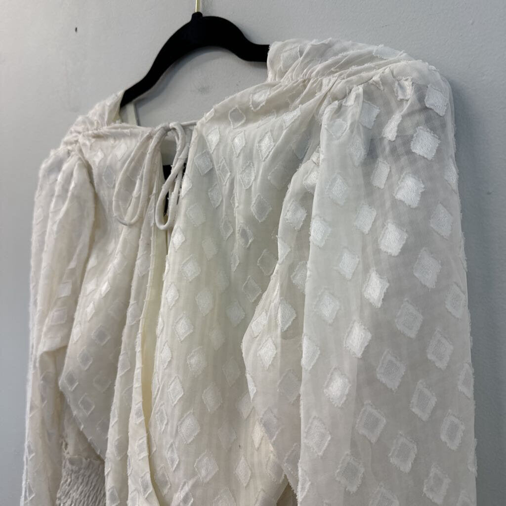 Lush Cream Diamond Print Cropped Long Sleeve Top Medium