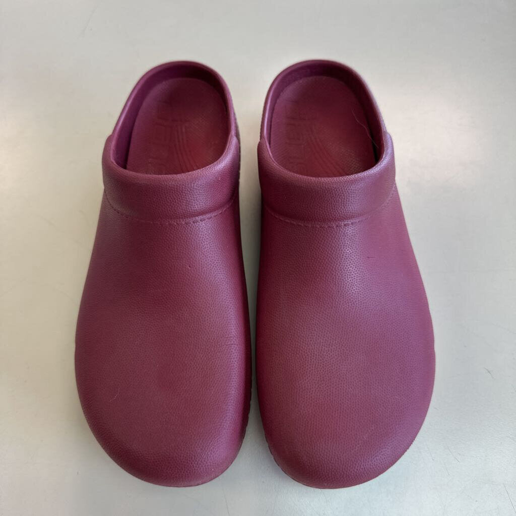 Dansko Kane Burgundy Slip On Mule Clogs 40