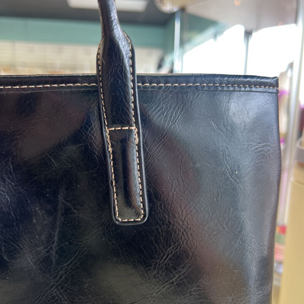 Nine and Co Black Shiny Leather Purse
