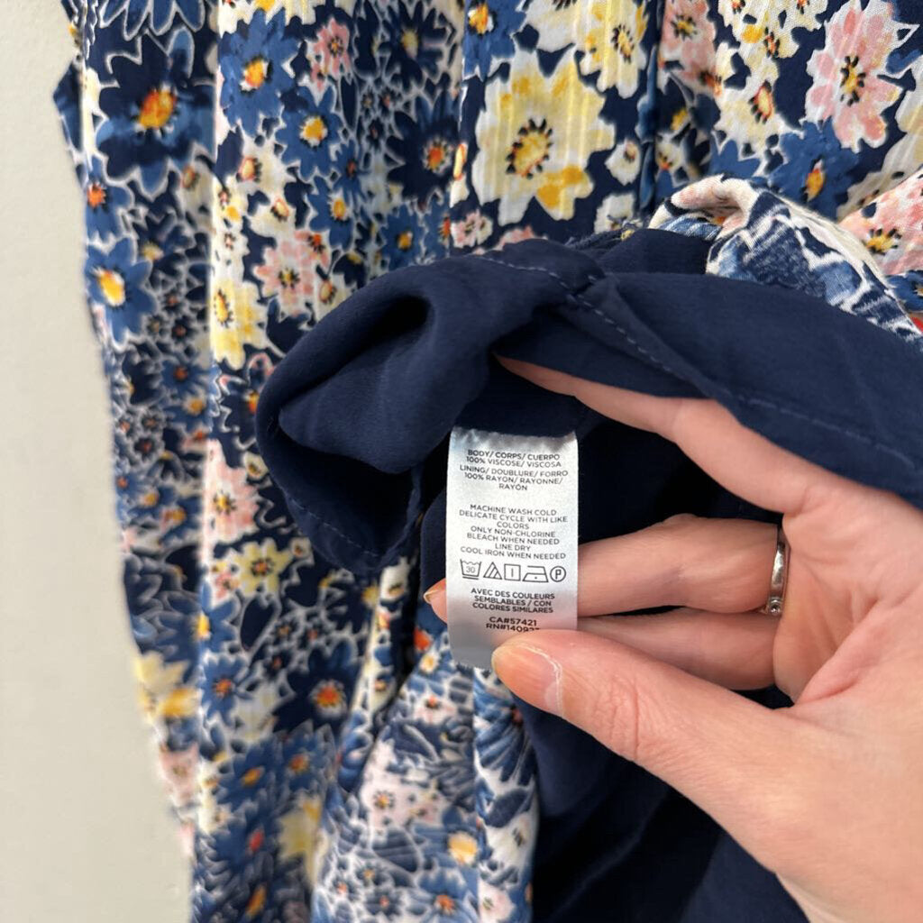 Loft Blue/ Multi Flower Print Short Sleeve Top Small
