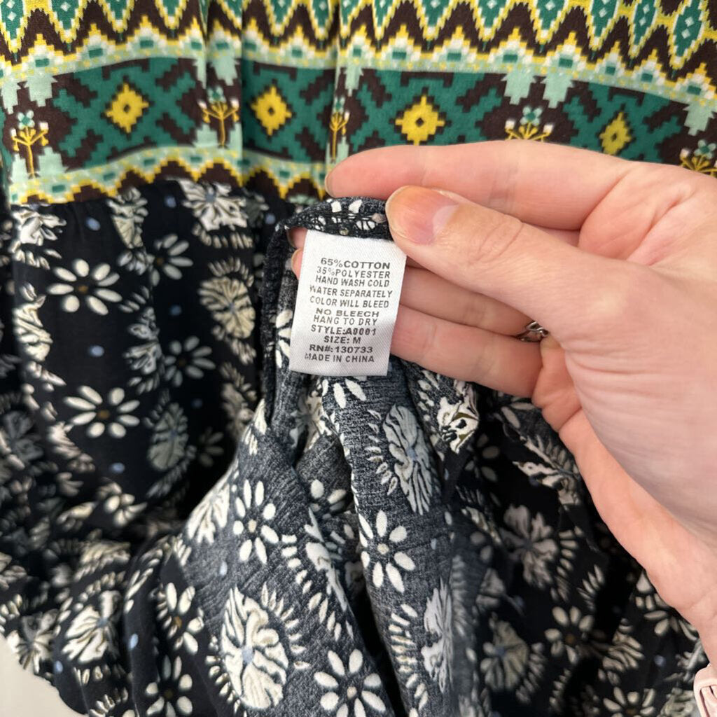 Umgee Black/ Multi Print Short Sleeve Tunic Top Medium