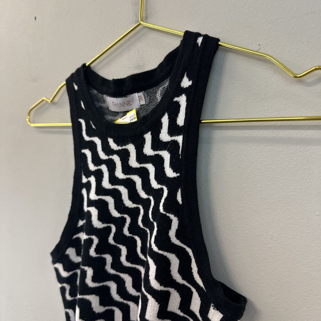 Thanne Black/ White Print Cropped Tank Top Small
