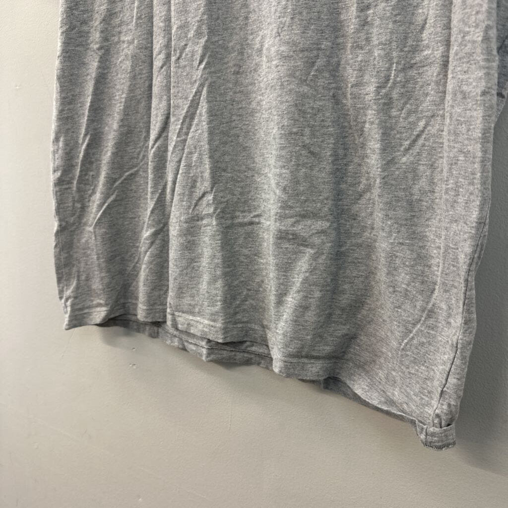 Gap Grey/ Multi Logo Short Sleeve Graphic Tee Large