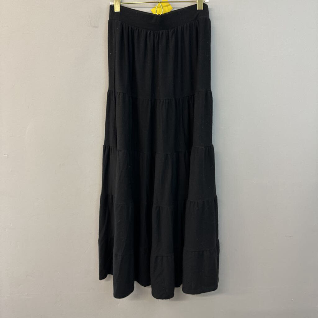 Zenana Black Tiered Maxi Skirt Medium