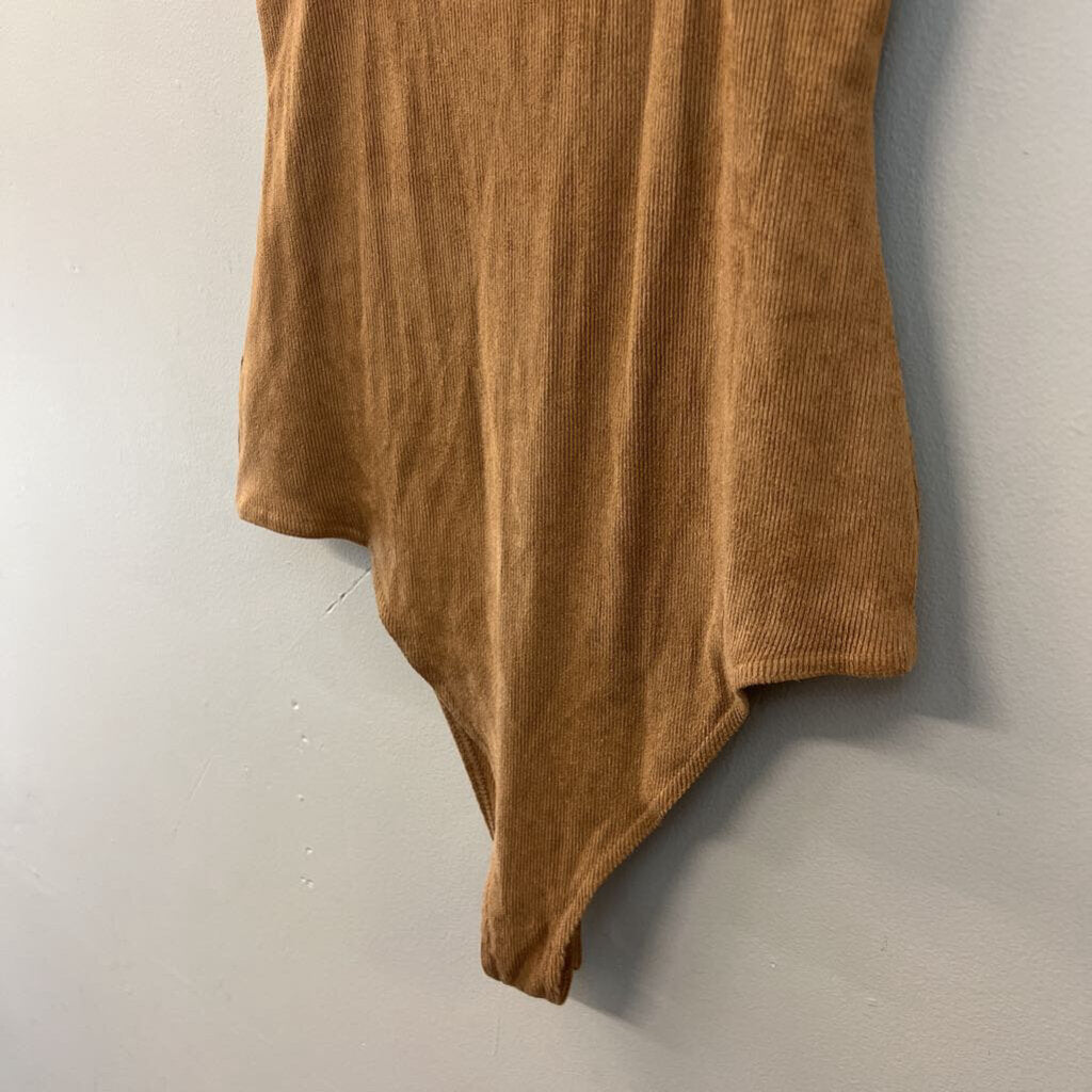 Le Lis Soft Brown Ruffle Strap Bodysuit Medium