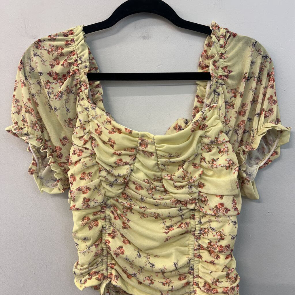 Versona Green/ Red Flower Print Short Puff Sleeve Crop Top Large