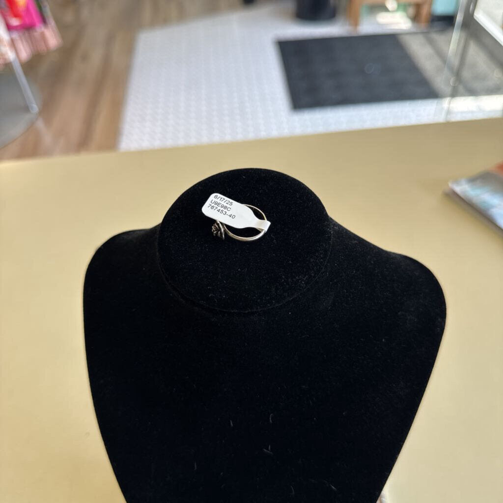 Sterling Silver Flower Ring 6