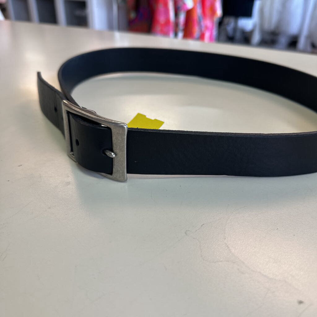 Eddie Bauer Black Leather Belt Medium