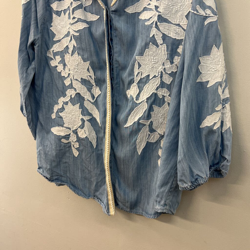 Chico's Blue Embroidered Flower Long Sleeve Button Front Top 3
