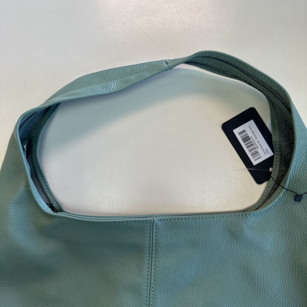 Takeeasy Green Pebbled Leather Purse