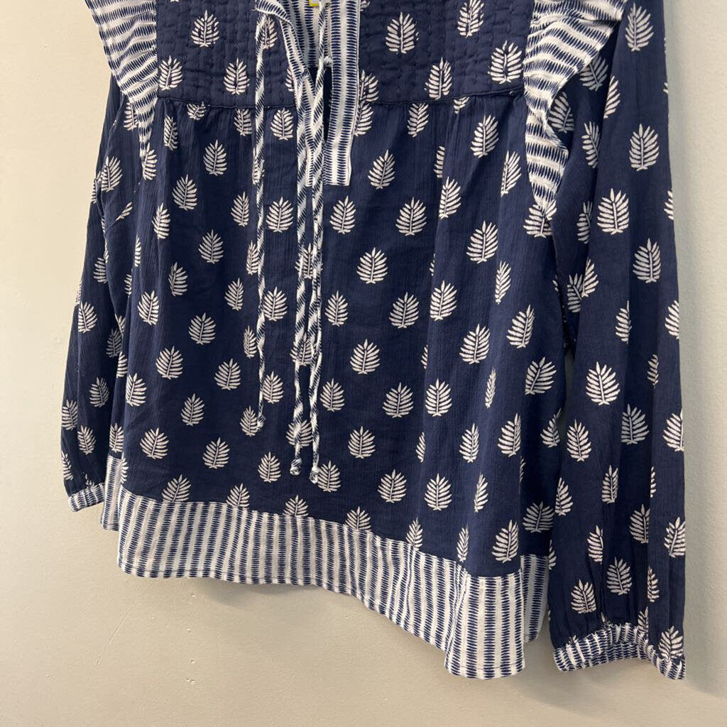 Vineyard Vines Navy/ White Print Long Sleeve Top Medium