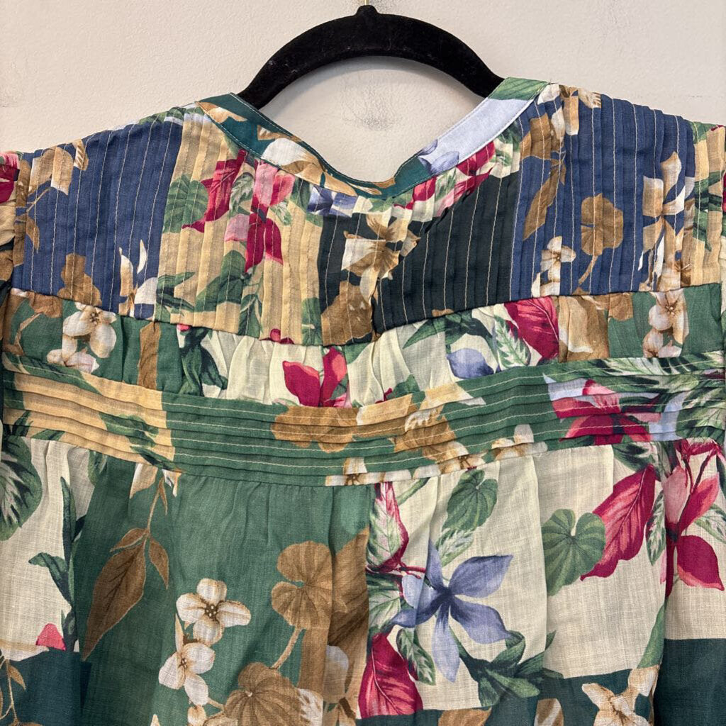 Tommy Bahama Green/ Multi Tropical Print Long Sleeve Button Front Top Medium