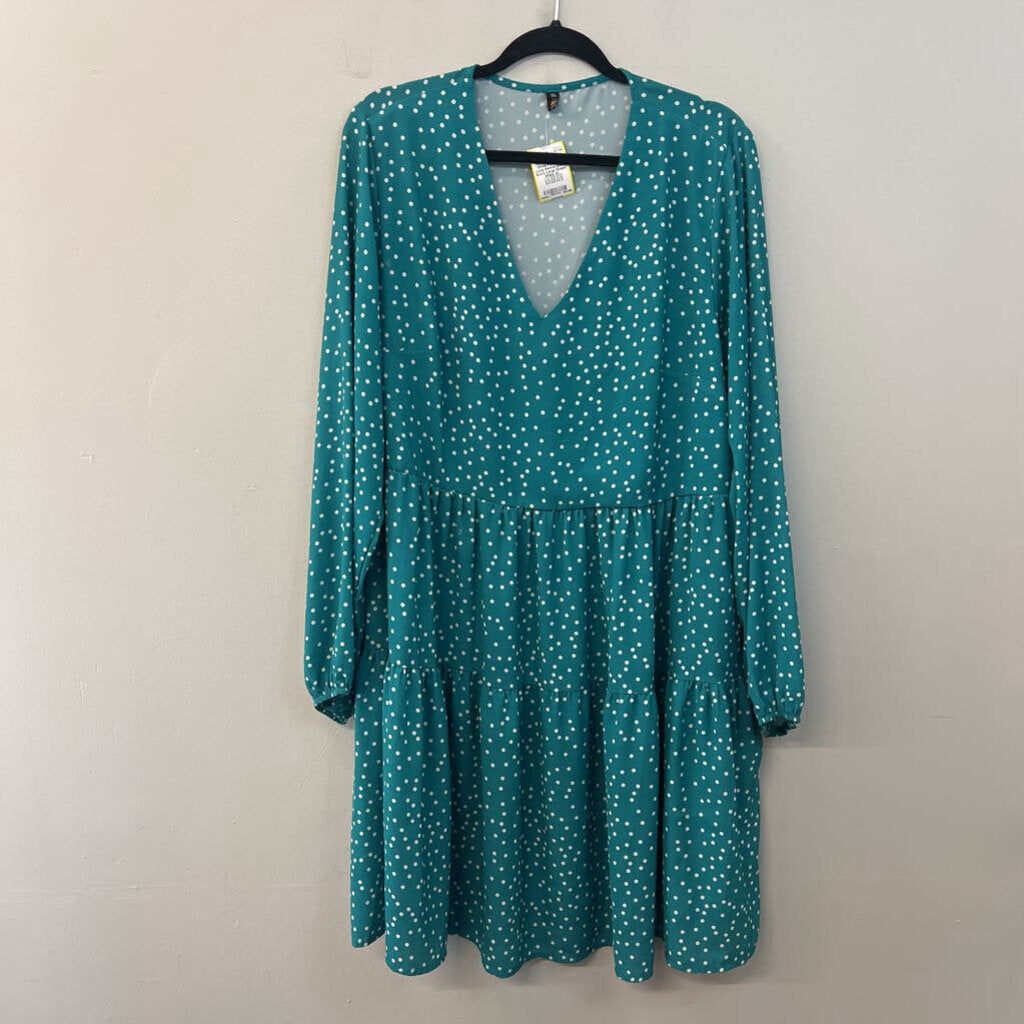 Fancy Inn Green/ White Polka Dot Long Sleeve Dress Extra Large