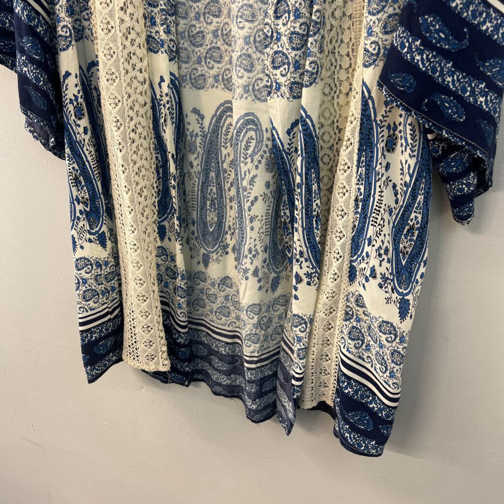 Flying Tomato Blue/ White Print Open Front Kimono Top Medium