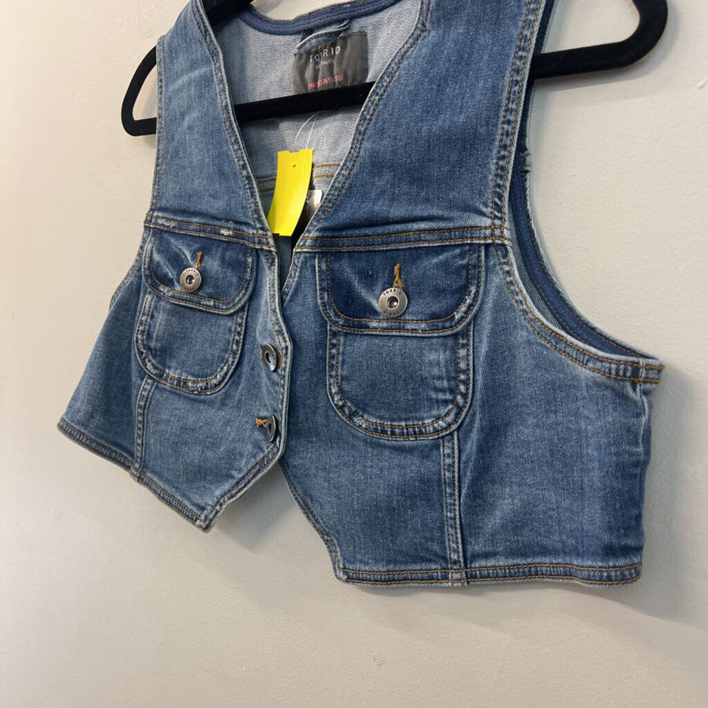 Torrid Medium Wash Cropped Vest Top 00