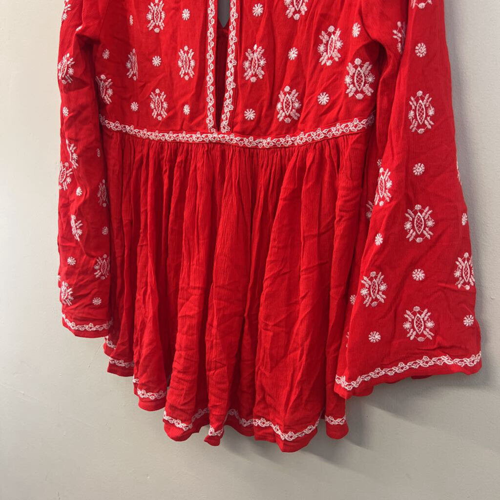 Vici Red/ White Embroidered Long Sleeve Top Large