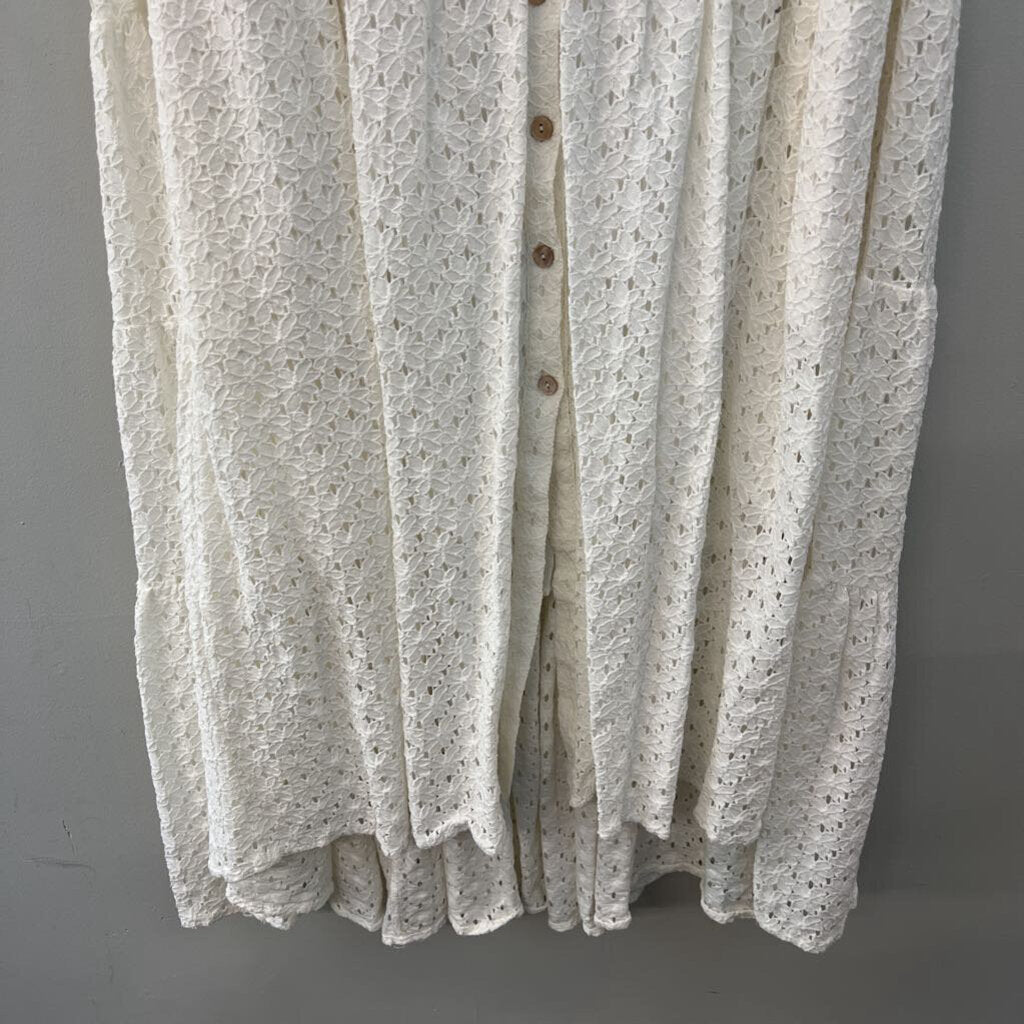 Oli and Hall White Flower Lace Short Sleeve Button Down Midi Dress Large