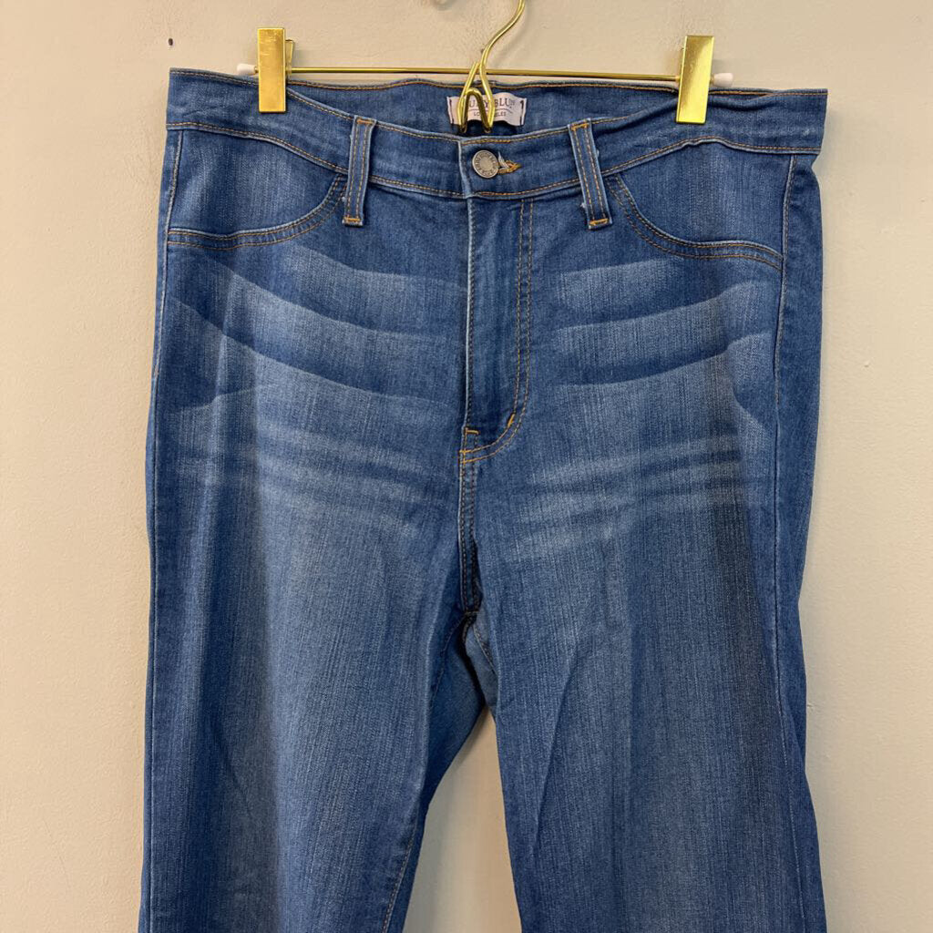 Judy Blue Dark Wash High Waisted Flare Leg Jeans 32