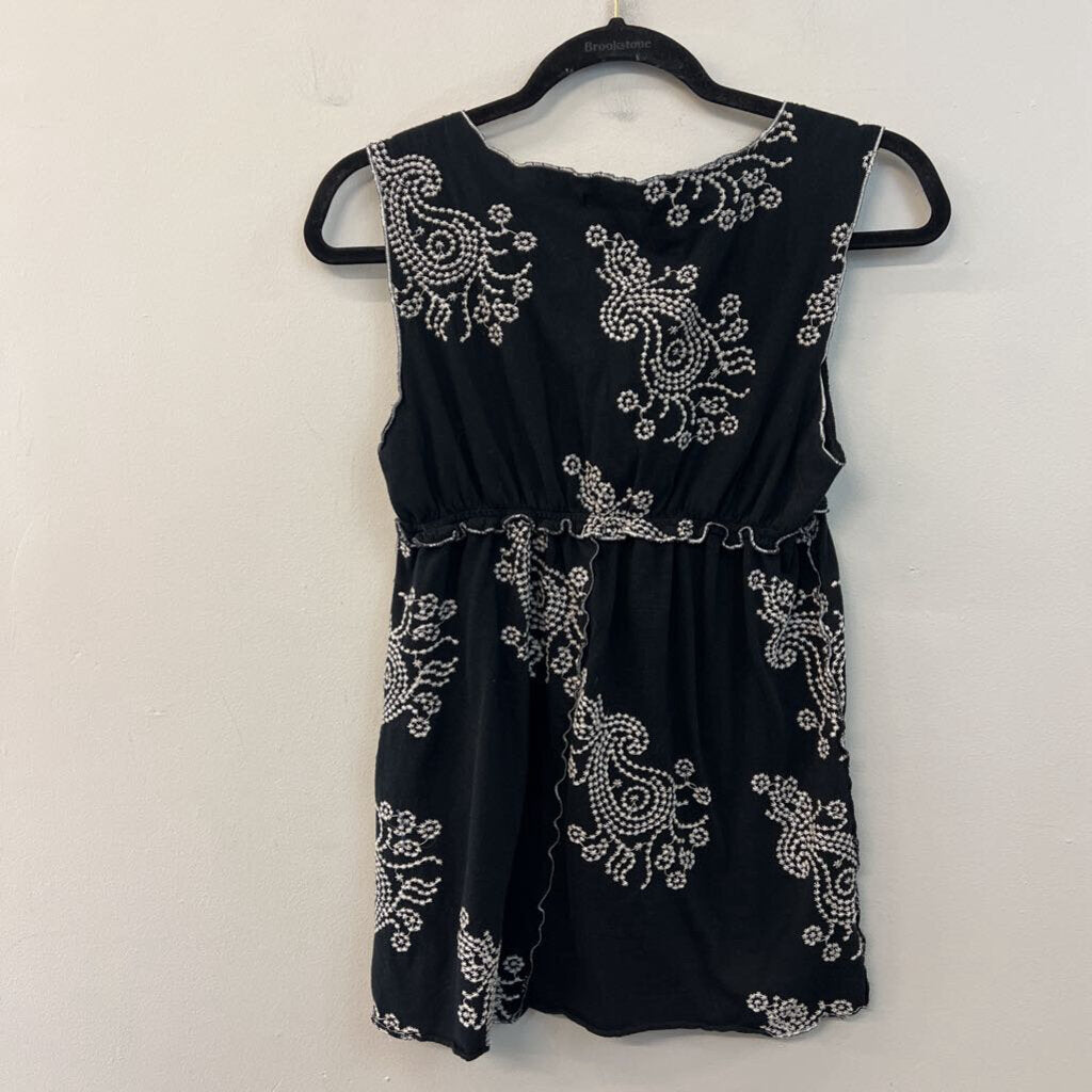 BCBG Black/ White Embroidered Print Tank Top Large