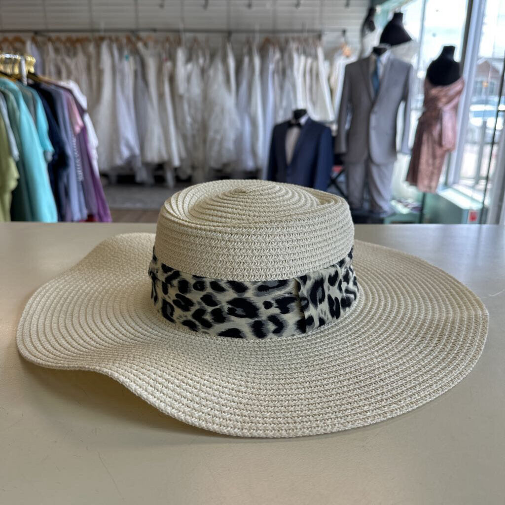 Marcus Adler Cream/ Leopard Sun Hat