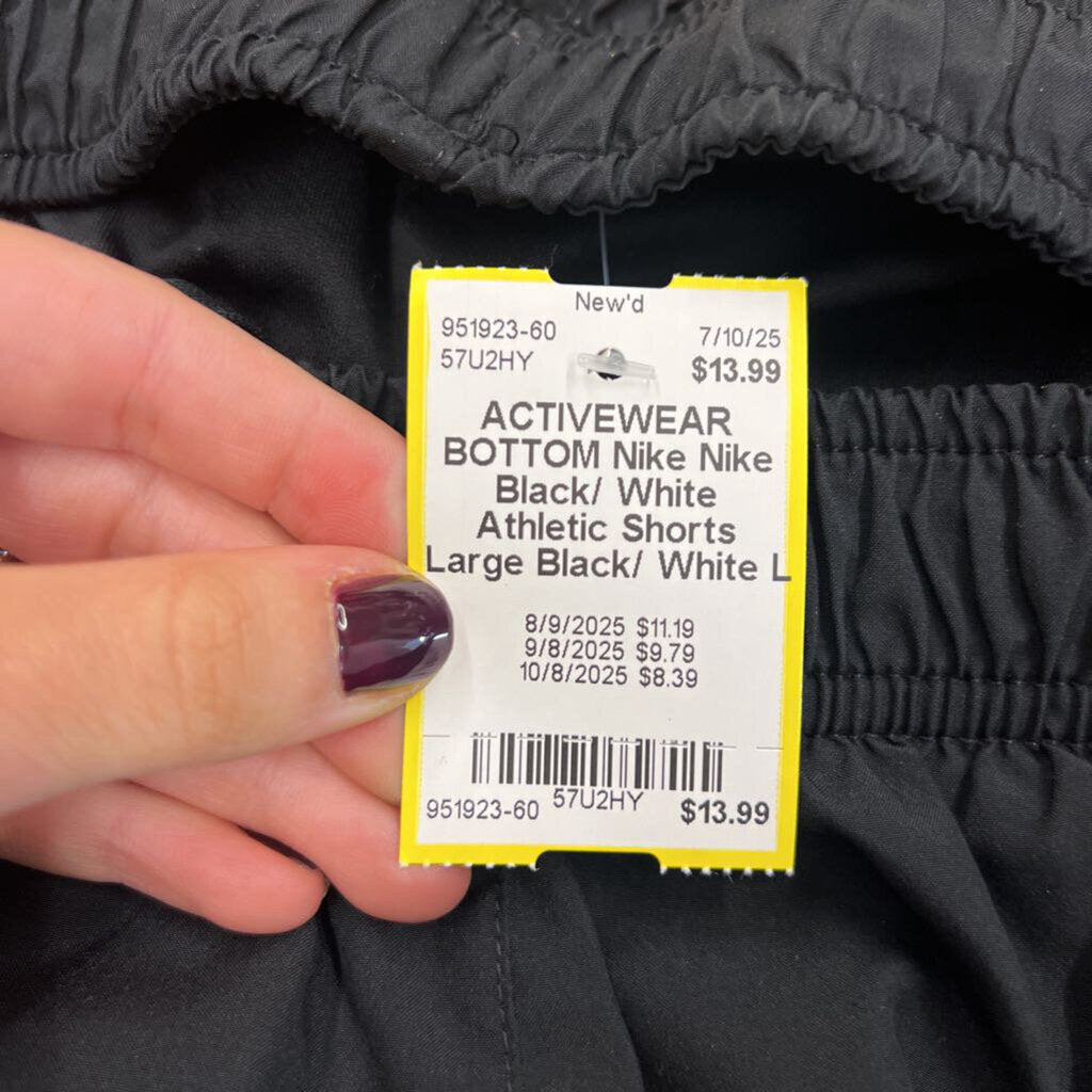 Nike Black/ White Athletic Shorts Large