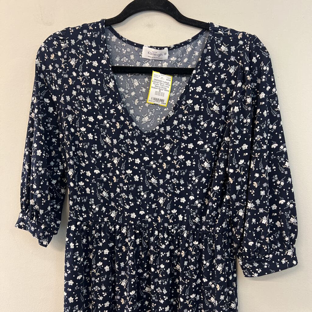 Kaileigh Navy/ White Flower Print Long Sleeve Dress Medium