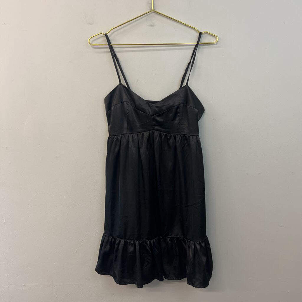 Black Silky Ruffle Hem Baby Doll Dress Large
