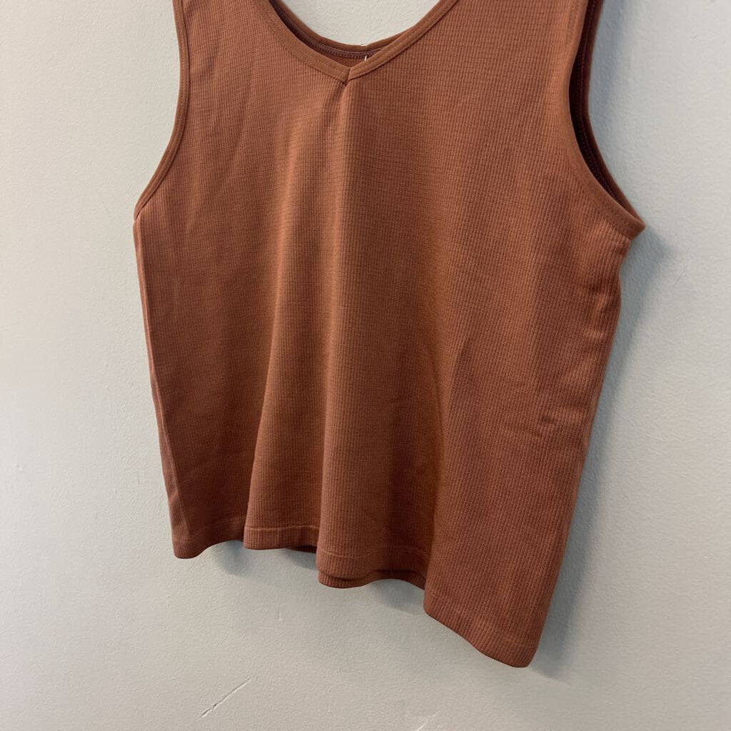 Soft Brown Cropped Tank Top Medium