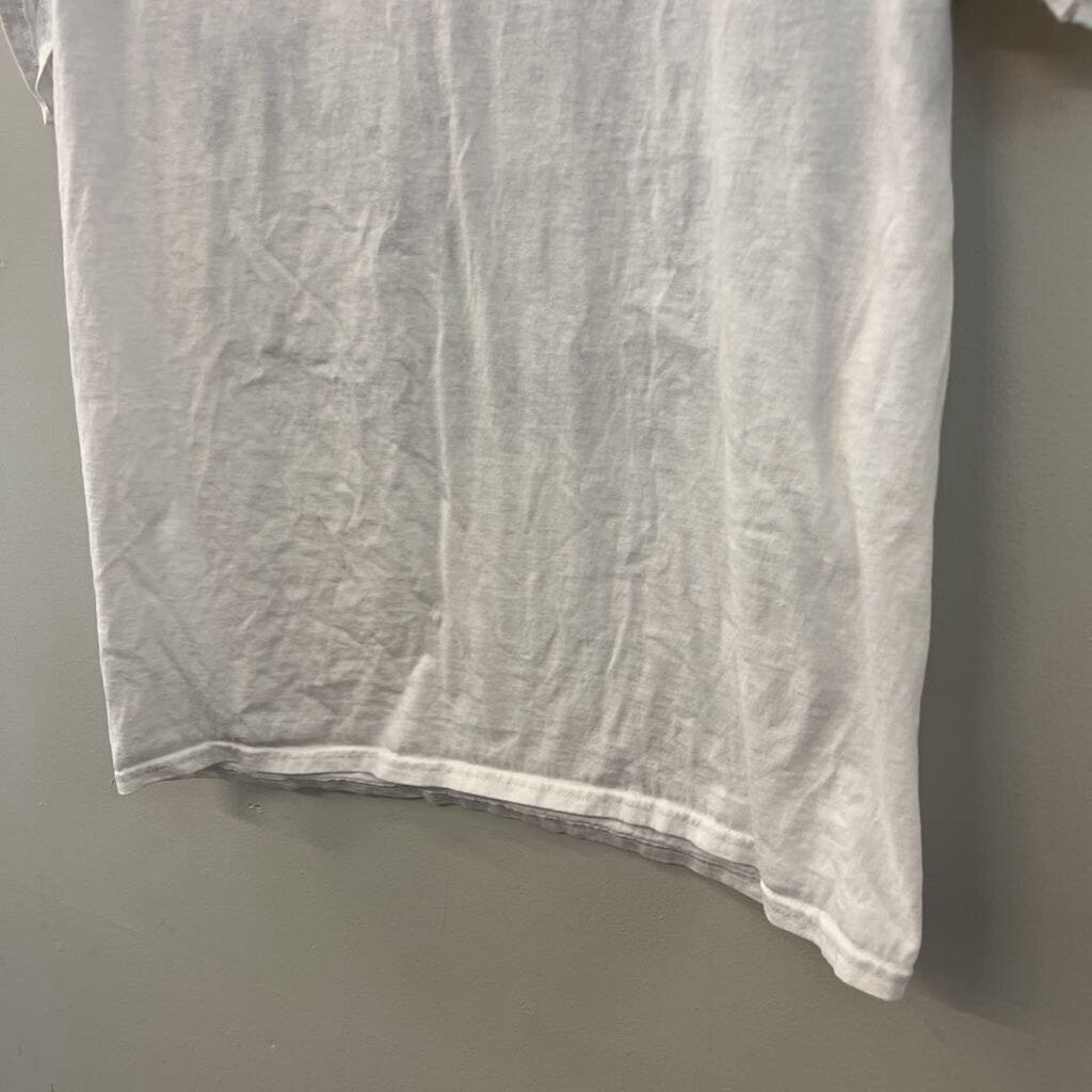 Gildan White/ Black "Not A Lot Going On" Short Sleeve Graphic Tee Large