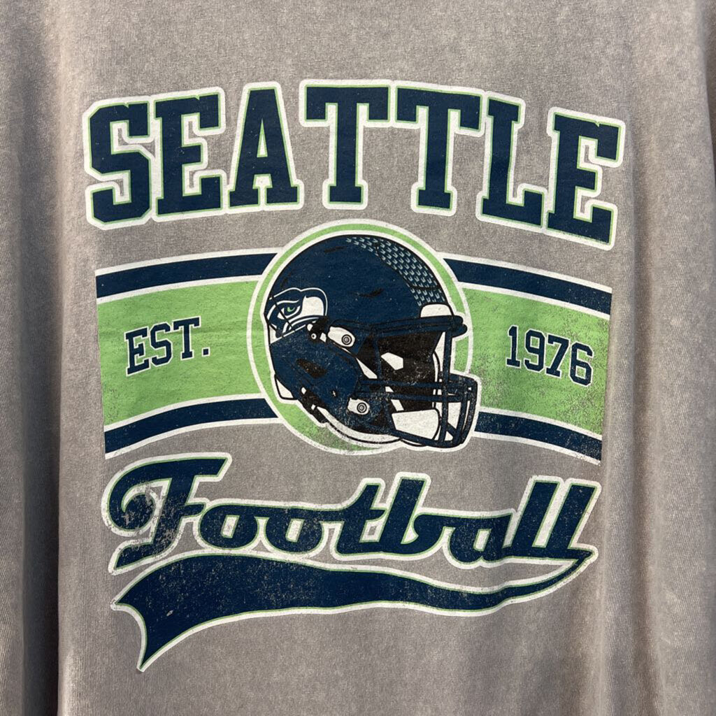 Gameday Couture Grey/ Multi Seattle Football Long Sleeve Graphic Tee Large