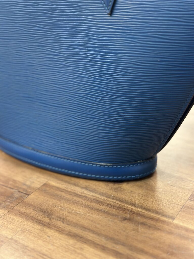 Louis Vuitton Epi Saint Jacques Toledo Blue